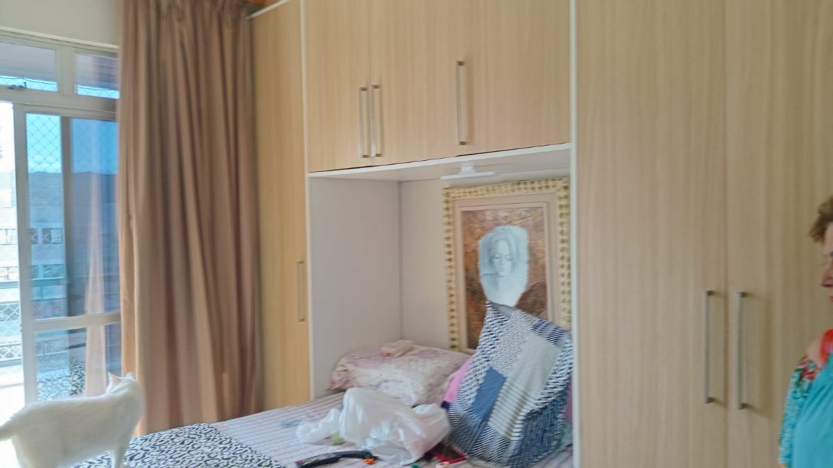 Apartamento à venda com 2 quartos, 75m² - Foto 17