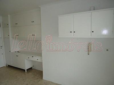 Apartamento para alugar com 3 quartos, 120m² - Foto 16