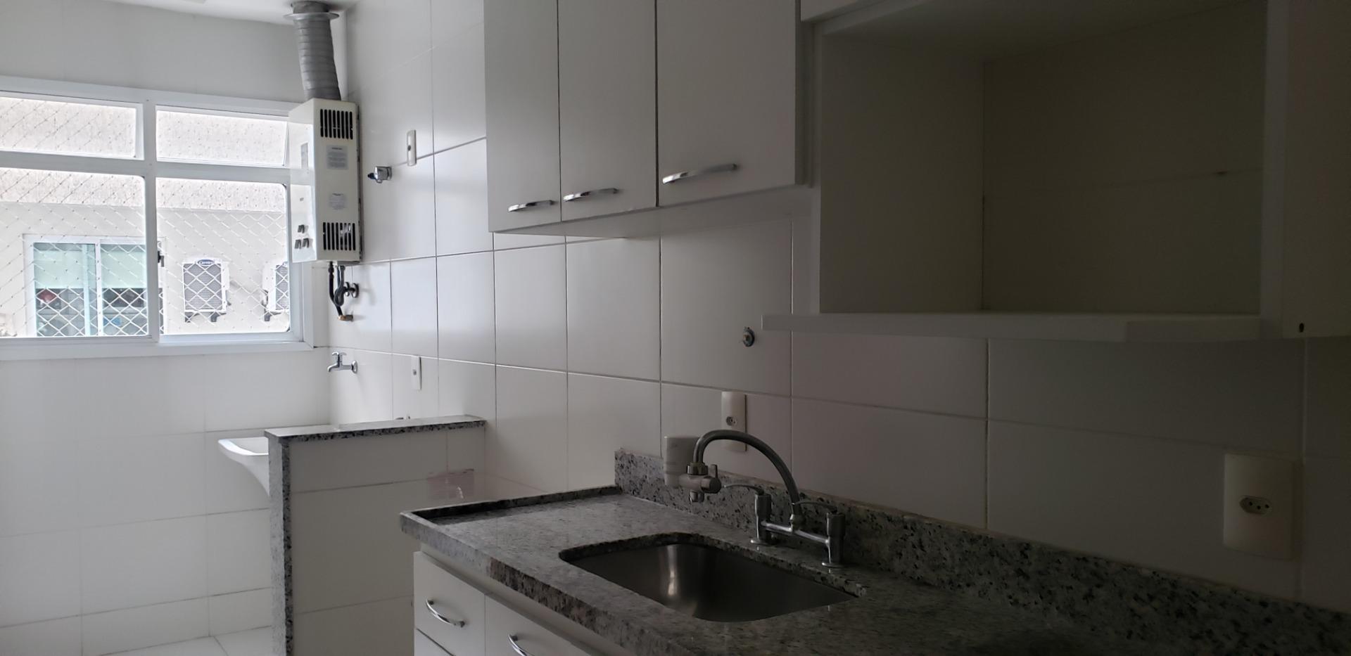 Apartamento para alugar com 3 quartos, 86m² - Foto 13