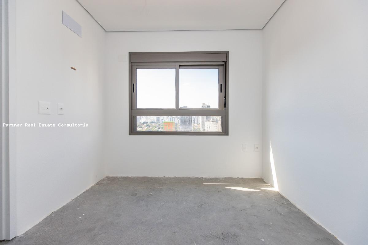 Apartamento à venda com 4 quartos, 232m² - Foto 3