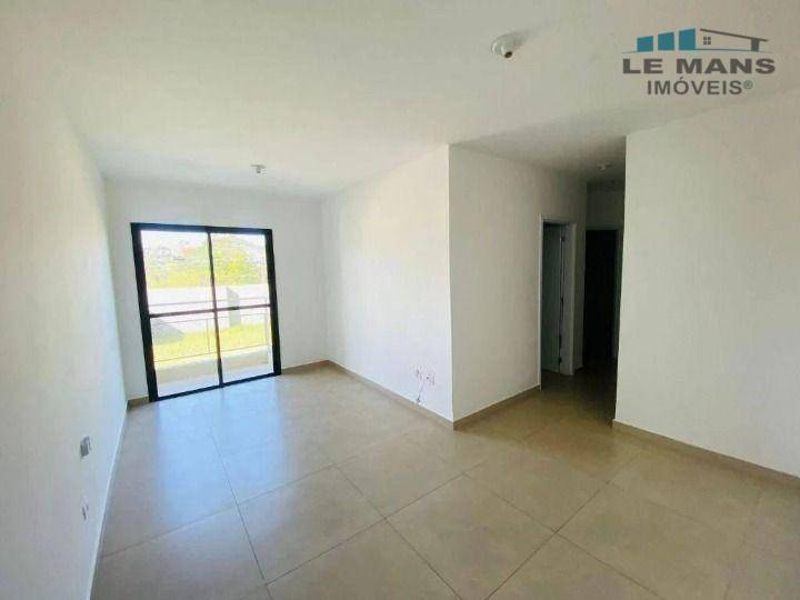 Apartamento à venda com 3 quartos, 80m² - Foto 1