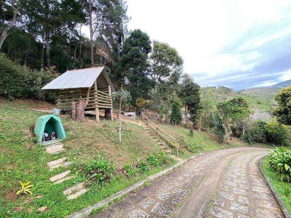 Casa à venda com 5 quartos, 1900m² - Foto 7