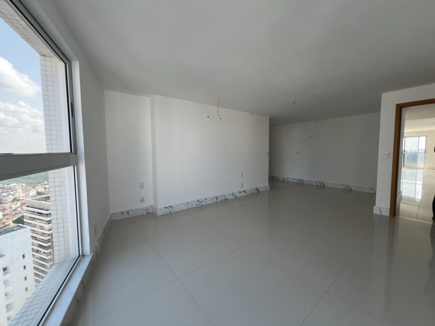 Apartamento à venda com 4 quartos, 335m² - Foto 13