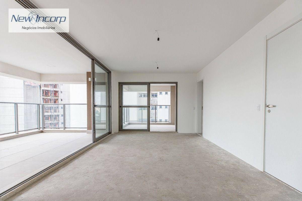 Apartamento à venda com 3 quartos, 157m² - Foto 2