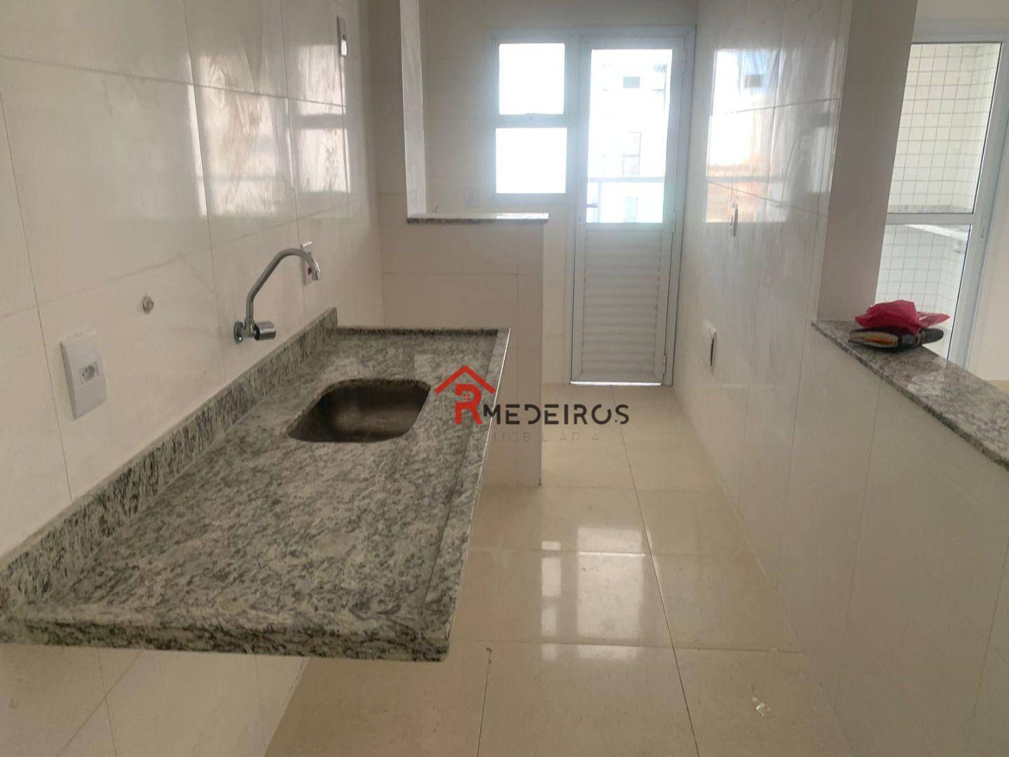 Apartamento para alugar com 2 quartos, 65m² - Foto 15