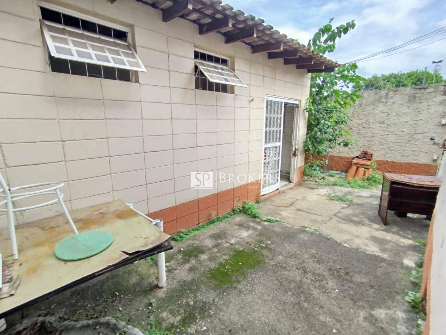 Casa para alugar com 2 quartos, 145m² - Foto 26