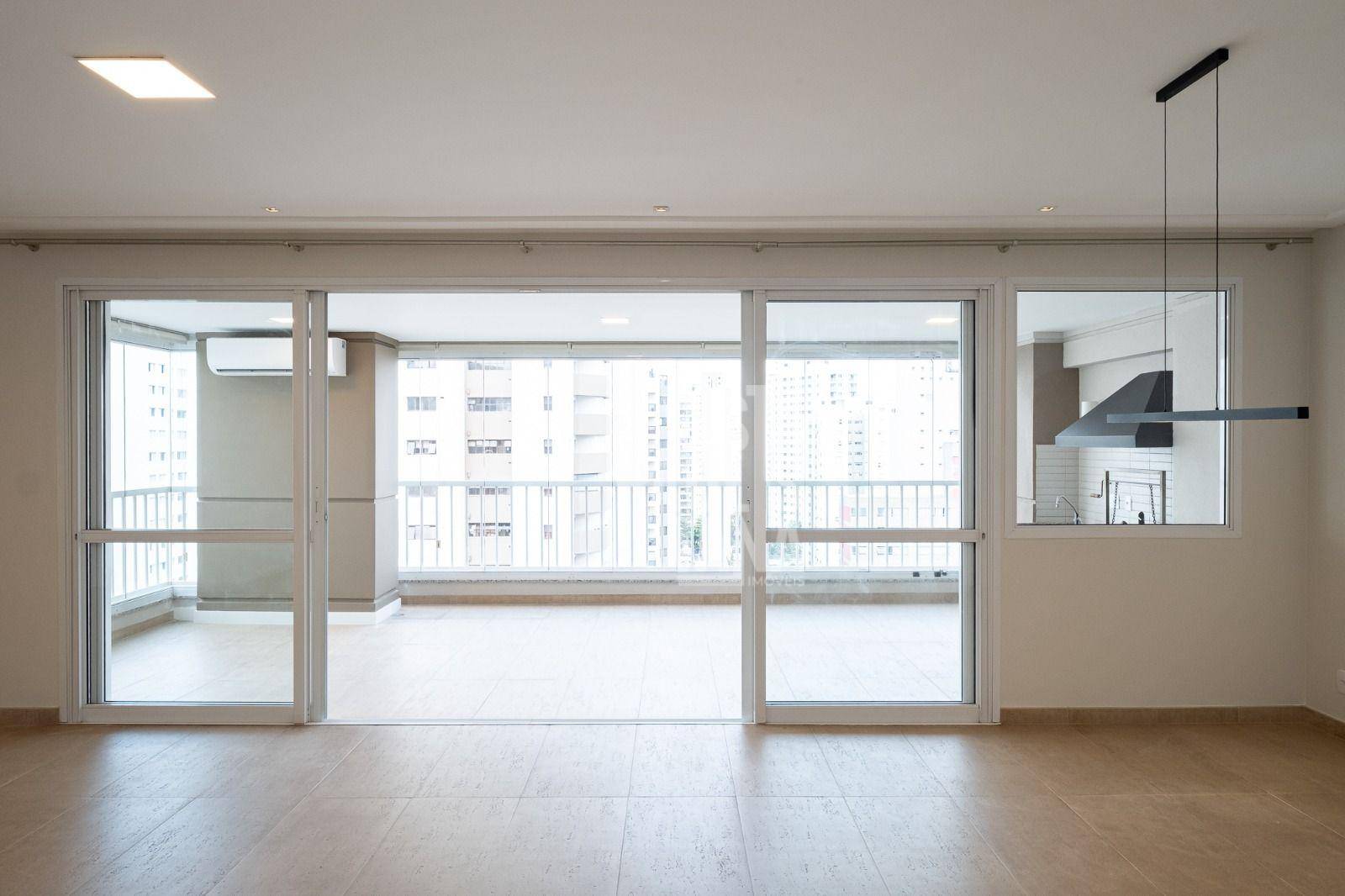 Apartamento à venda e aluguel com 3 quartos, 181m² - Foto 2