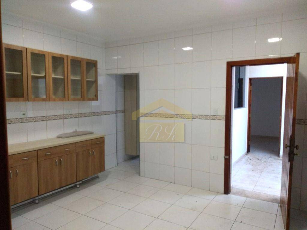 Sobrado à venda com 3 quartos, 202m² - Foto 3