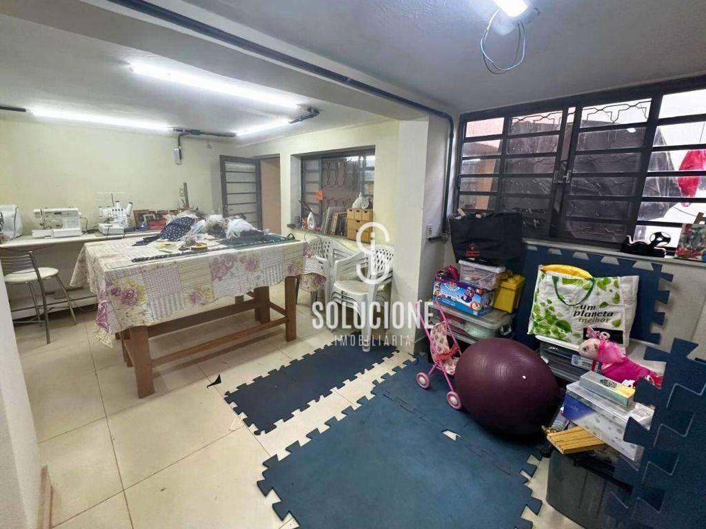 Casa à venda com 3 quartos, 145m² - Foto 17