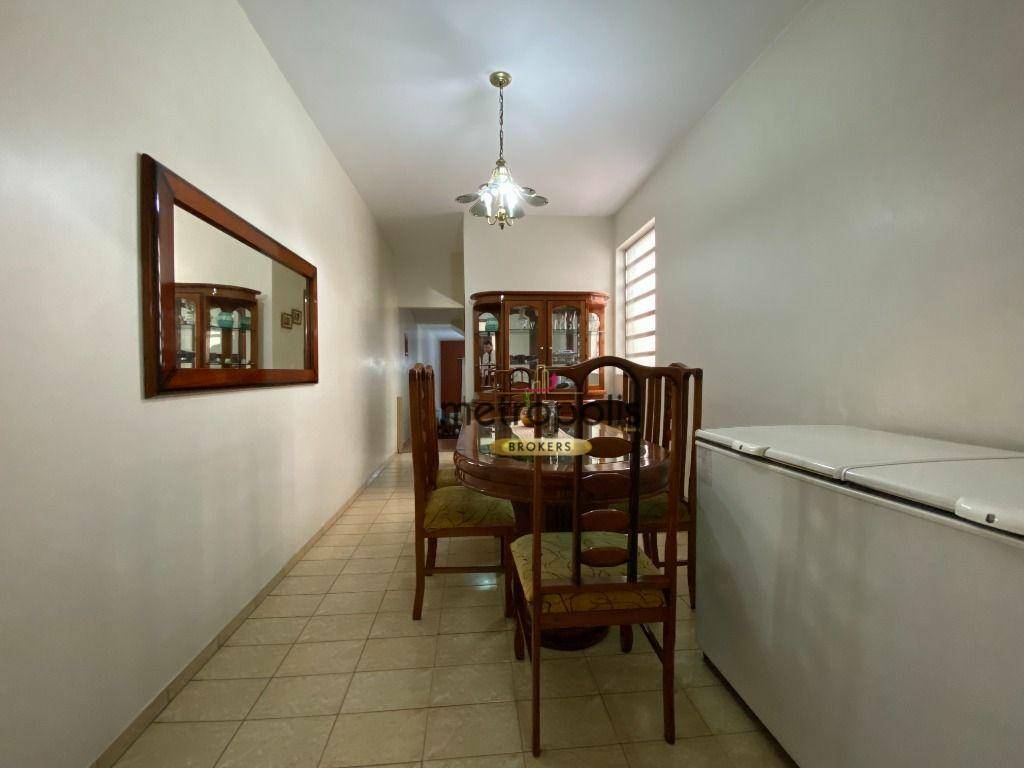 Sobrado à venda com 3 quartos, 209m² - Foto 19