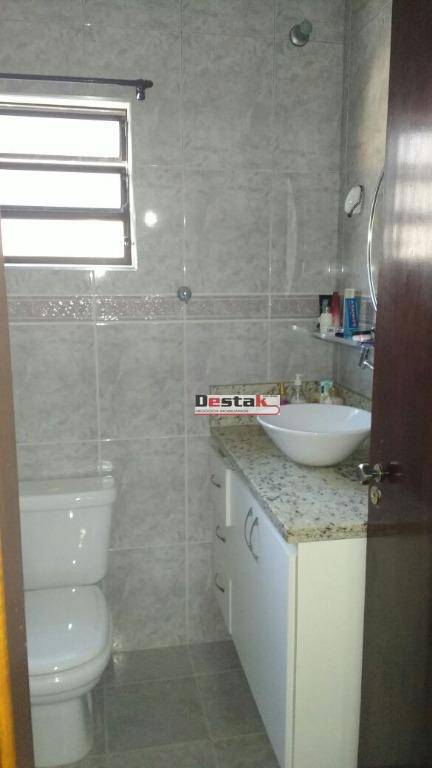 Sobrado à venda com 3 quartos, 274m² - Foto 27