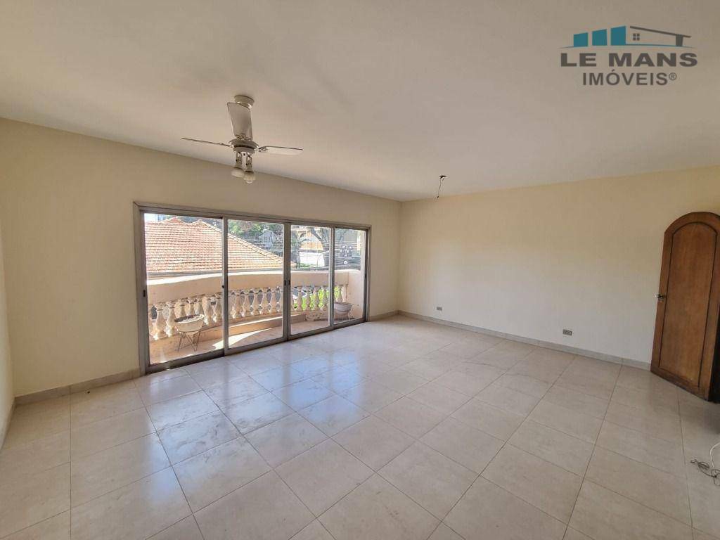 Apartamento à venda com 3 quartos, 150m² - Foto 4