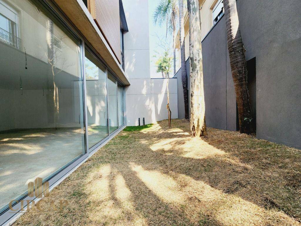 Casa de Condomínio à venda com 4 quartos, 448m² - Foto 14