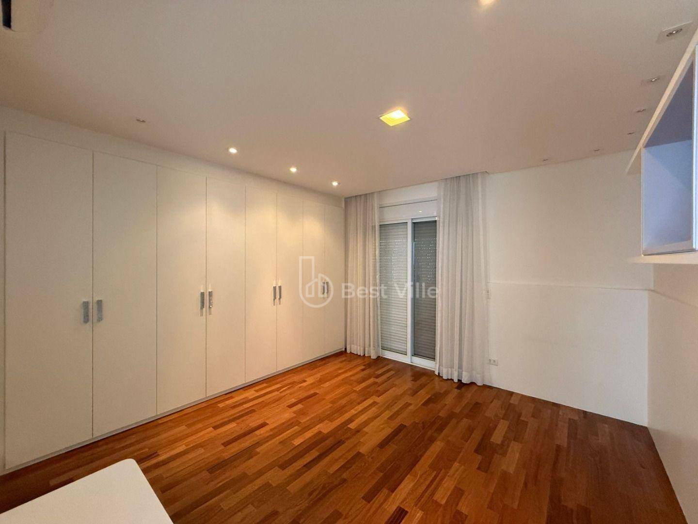Casa de Condomínio para alugar com 4 quartos, 600m² - Foto 17