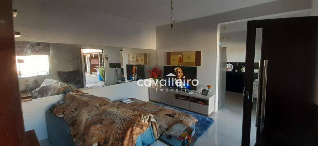 Casa à venda com 3 quartos, 230m² - Foto 8