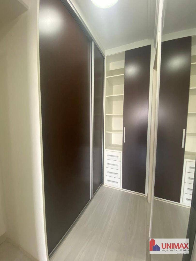 Apartamento para alugar com 3 quartos, 165m² - Foto 15