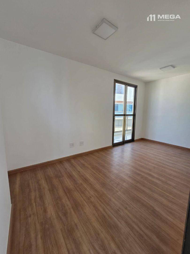 Apartamento à venda com 3 quartos, 101m² - Foto 18