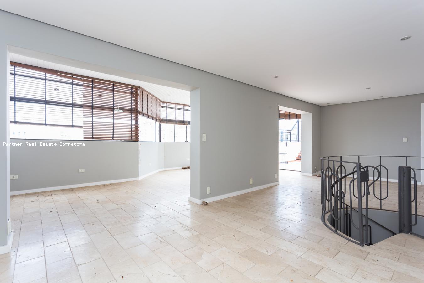 Cobertura à venda com 3 quartos, 249m² - Foto 19