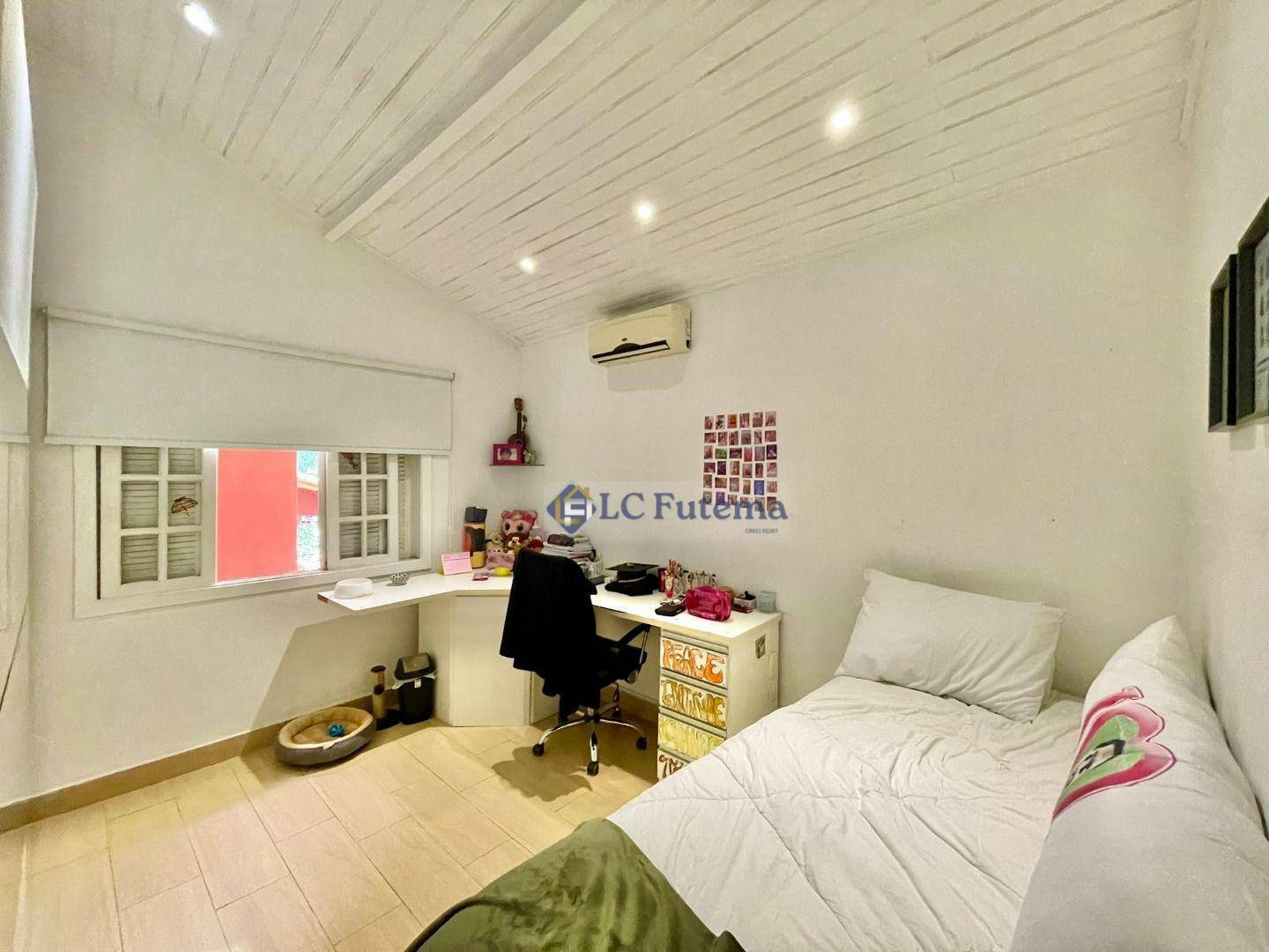 Casa de Condomínio à venda com 4 quartos, 256m² - Foto 49