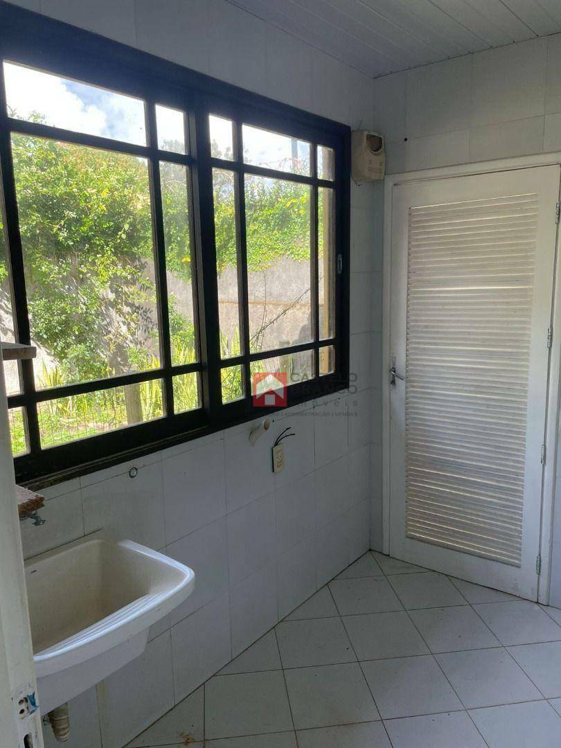 Casa de Condomínio à venda e aluguel com 3 quartos, 208m² - Foto 27