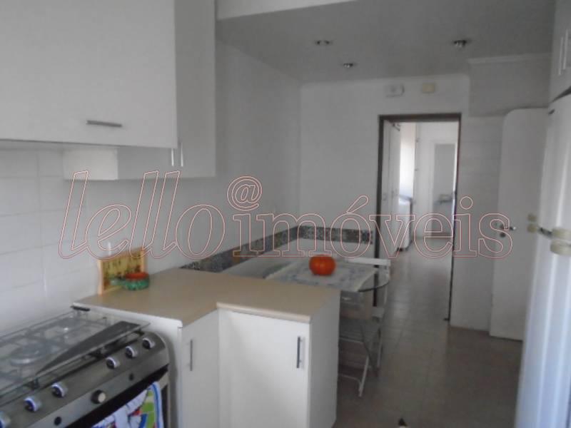 Apartamento para alugar com 4 quartos, 210m² - Foto 27