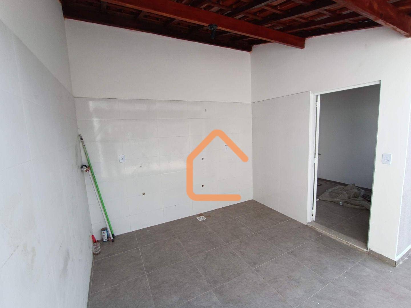 Casa à venda com 2 quartos, 105m² - Foto 9