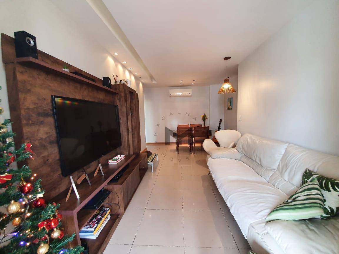 Apartamento à venda com 2 quartos, 75m² - Foto 2