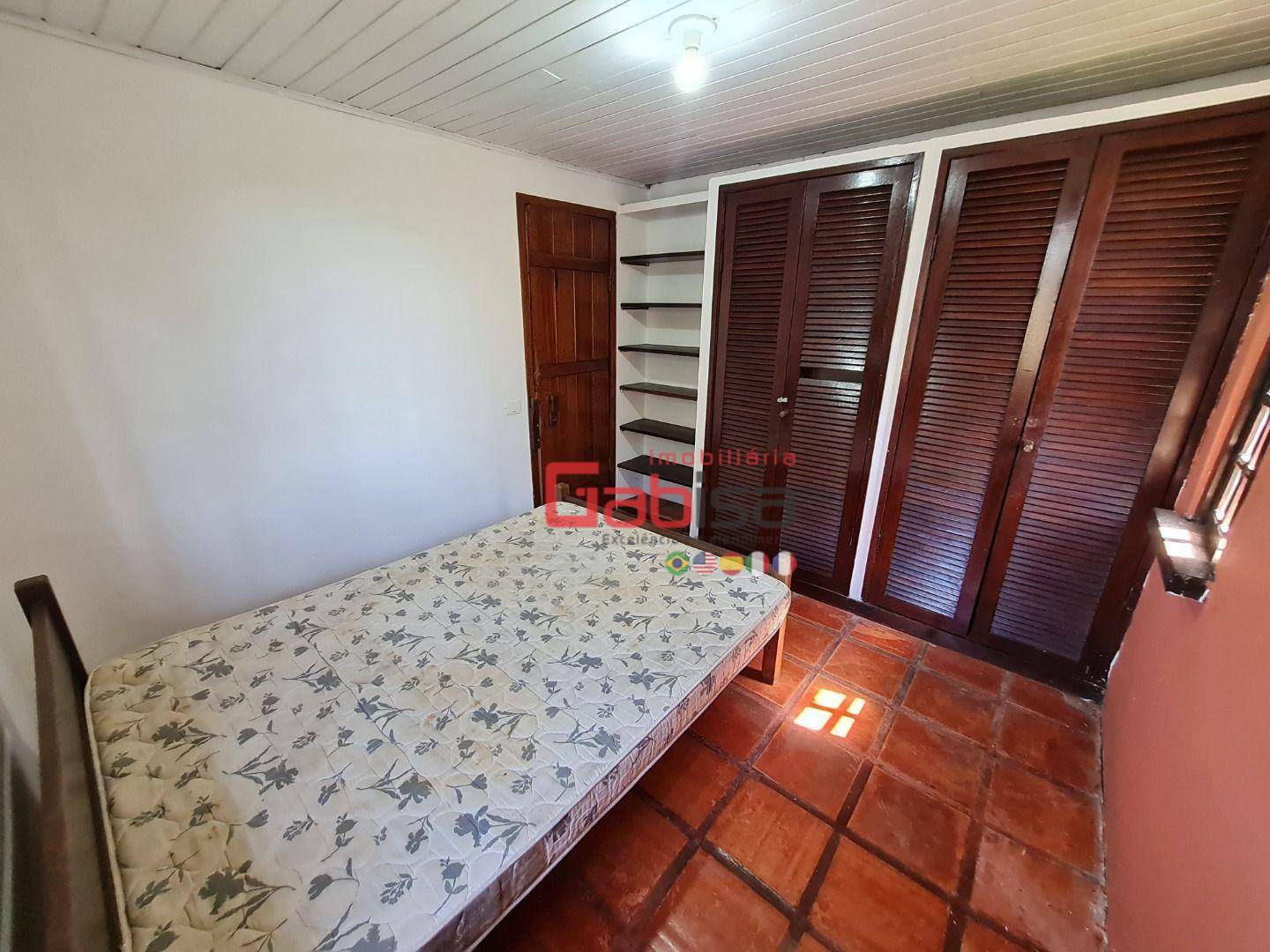 Casa à venda com 4 quartos, 300m² - Foto 18