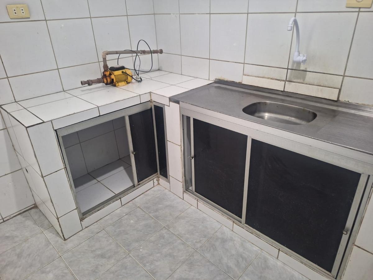 Casa para alugar com 2 quartos, 200m² - Foto 10