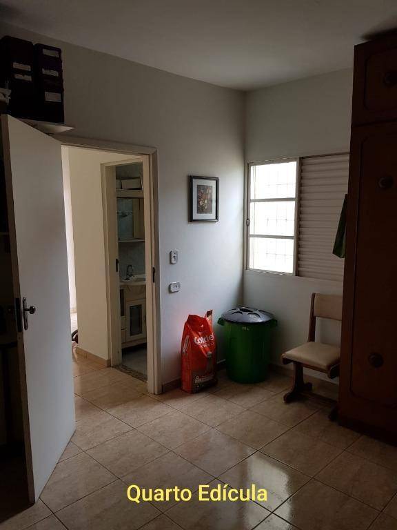 Casa à venda com 3 quartos, 250m² - Foto 3