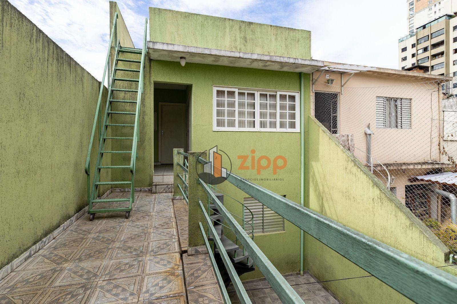 Sobrado à venda com 3 quartos, 200m² - Foto 2