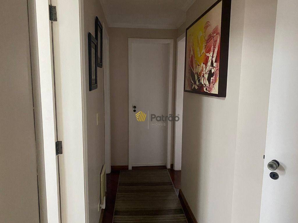 Apartamento à venda com 4 quartos, 135m² - Foto 17