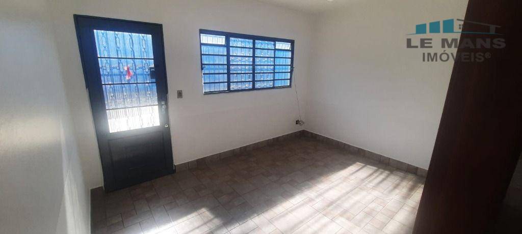 Casa à venda com 2 quartos, 155m² - Foto 5