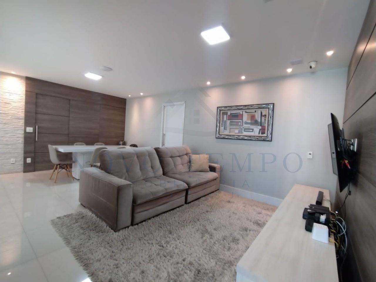Apartamento à venda com 3 quartos, 155m² - Foto 1