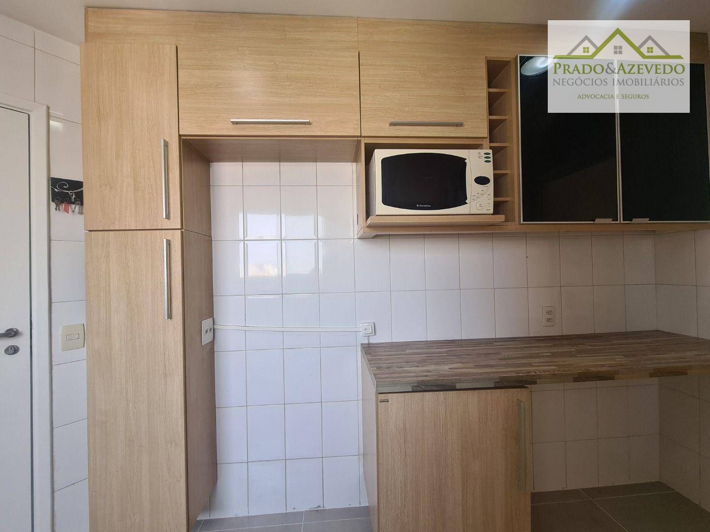 Apartamento para alugar com 3 quartos, 94m² - Foto 11