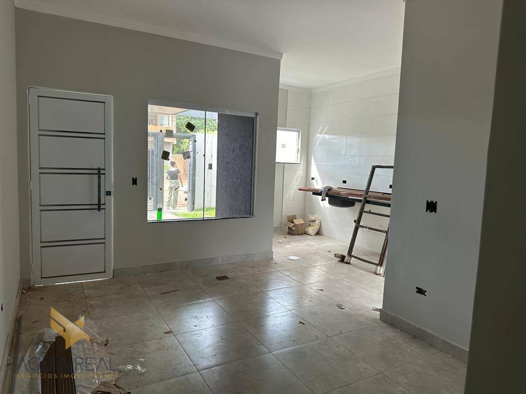 Casa à venda com 2 quartos, 82m² - Foto 4