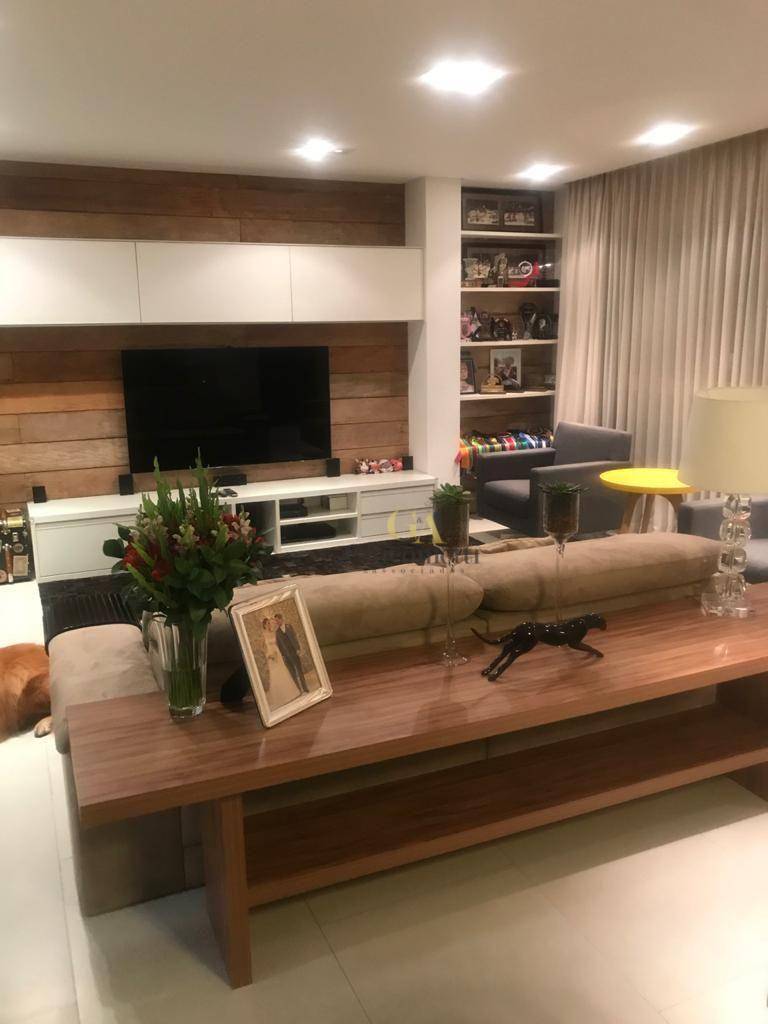 Apartamento à venda com 2 quartos, 121m² - Foto 1