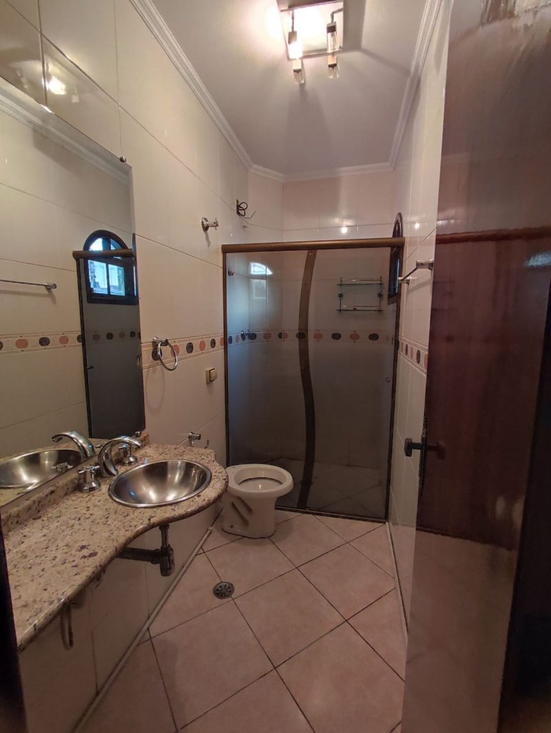 Sobrado à venda com 2 quartos, 130m² - Foto 13