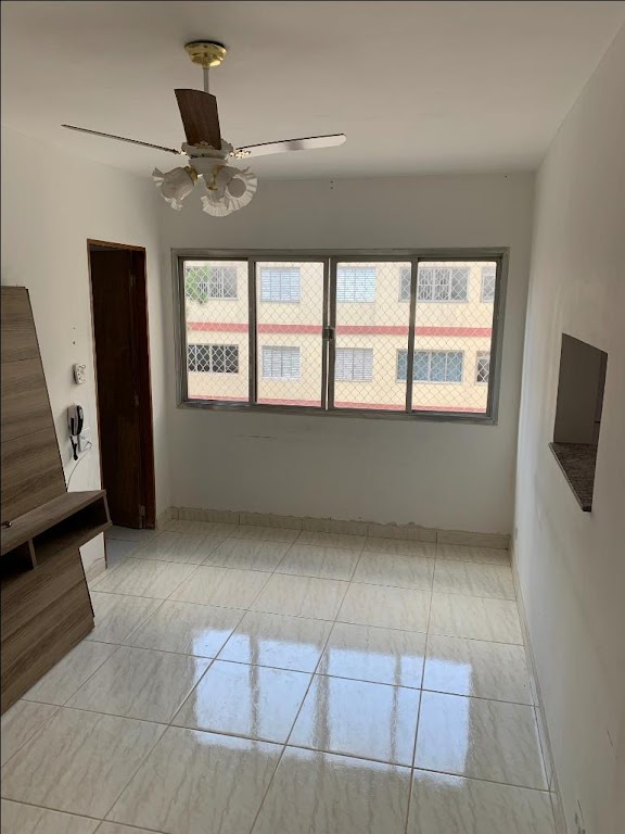 Apartamento para alugar com 1 quarto, 45m² - Foto 1