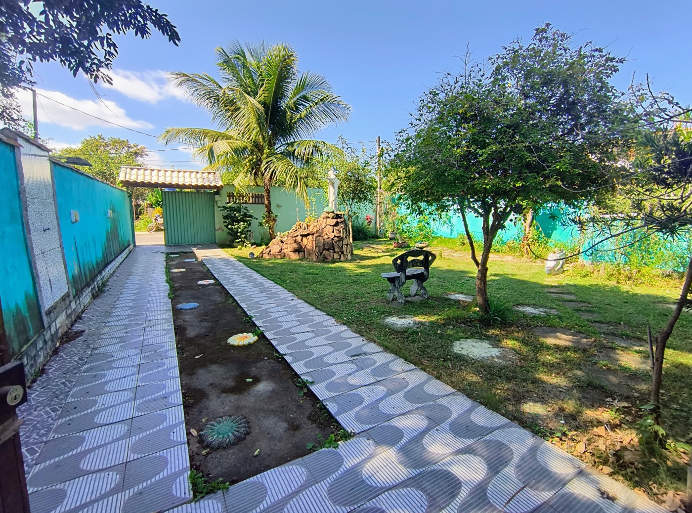 Casa à venda com 2 quartos, 360m² - Foto 2