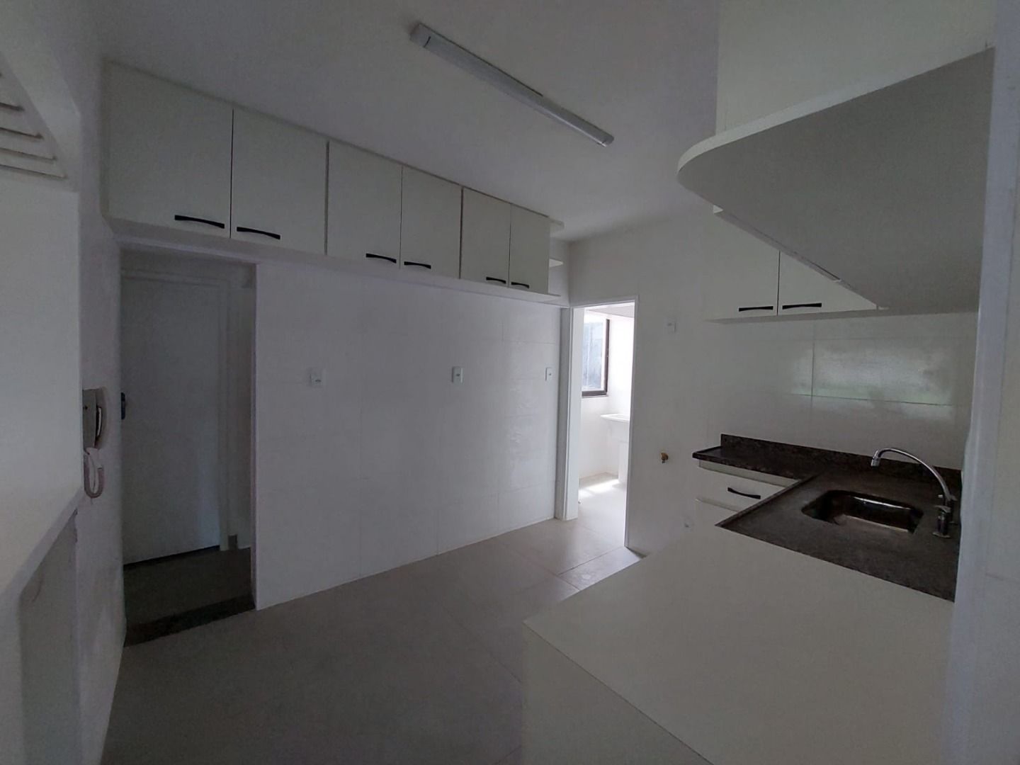 Apartamento para alugar com 2 quartos, 80m² - Foto 2