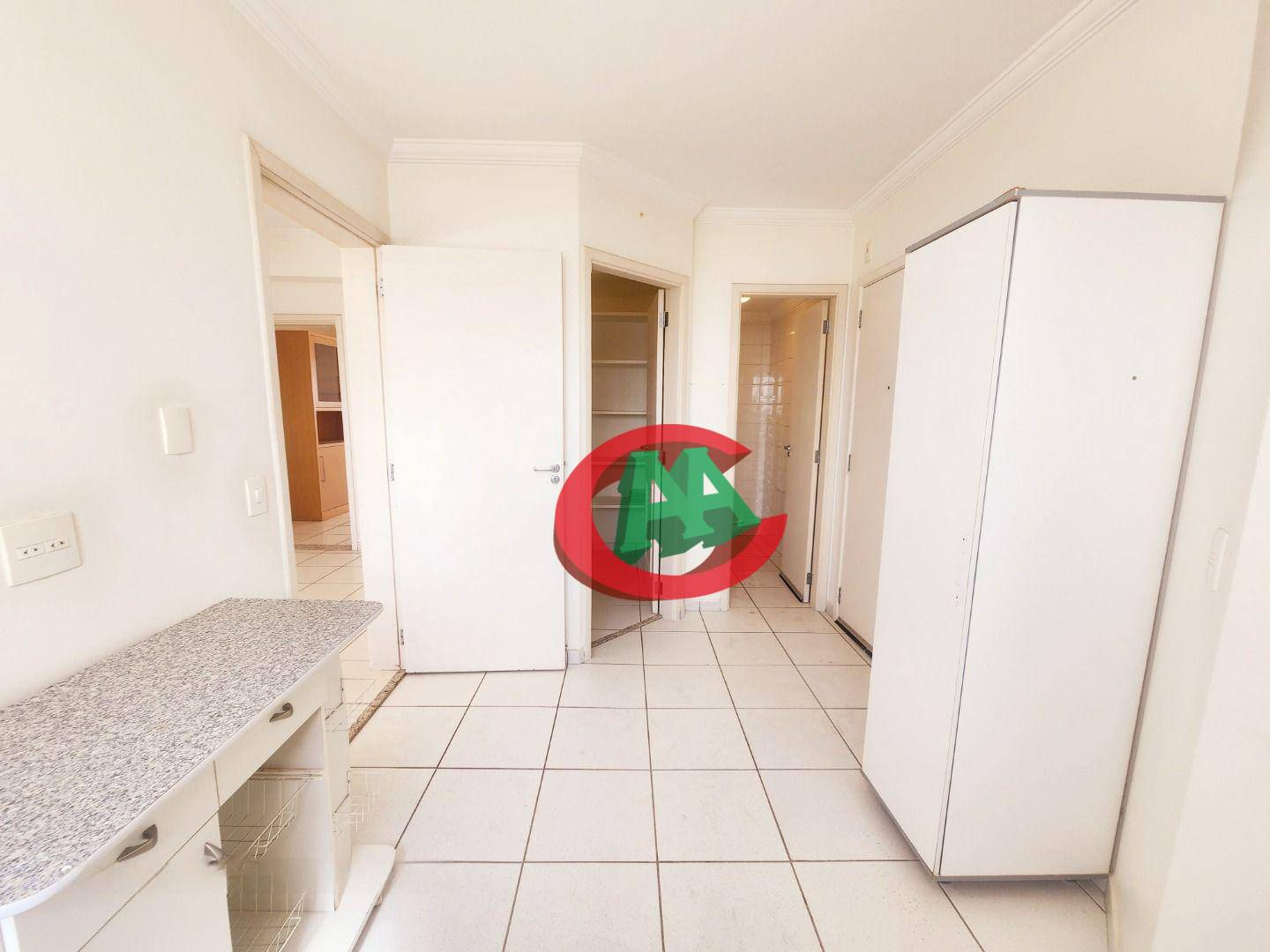 Apartamento à venda com 3 quartos, 156m² - Foto 12