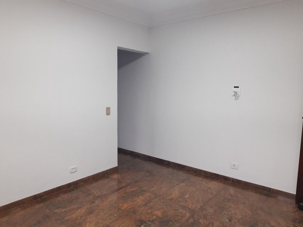 Sobrado à venda com 4 quartos, 250m² - Foto 8