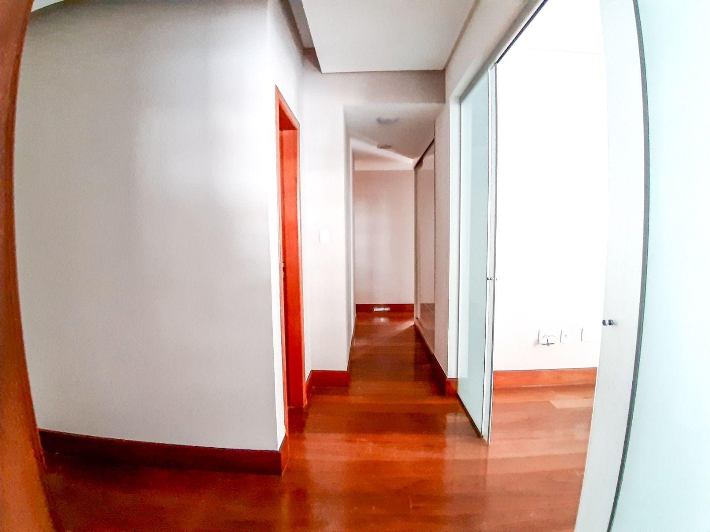 Apartamento à venda com 4 quartos, 220m² - Foto 25