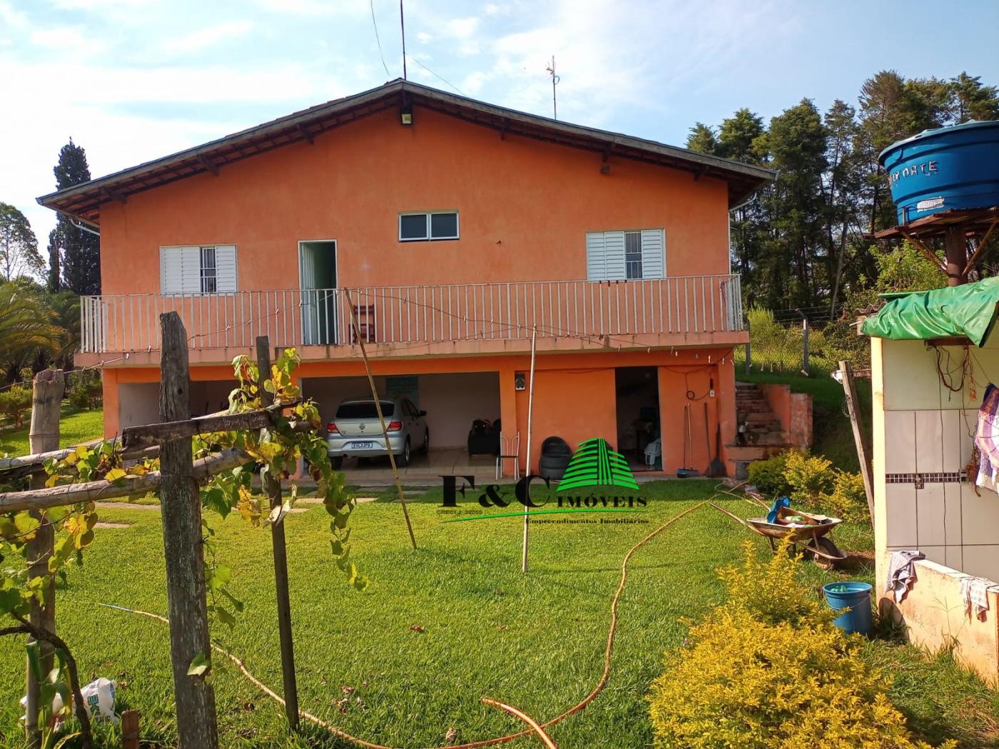 Fazenda à venda com 5 quartos, 3600m² - Foto 1