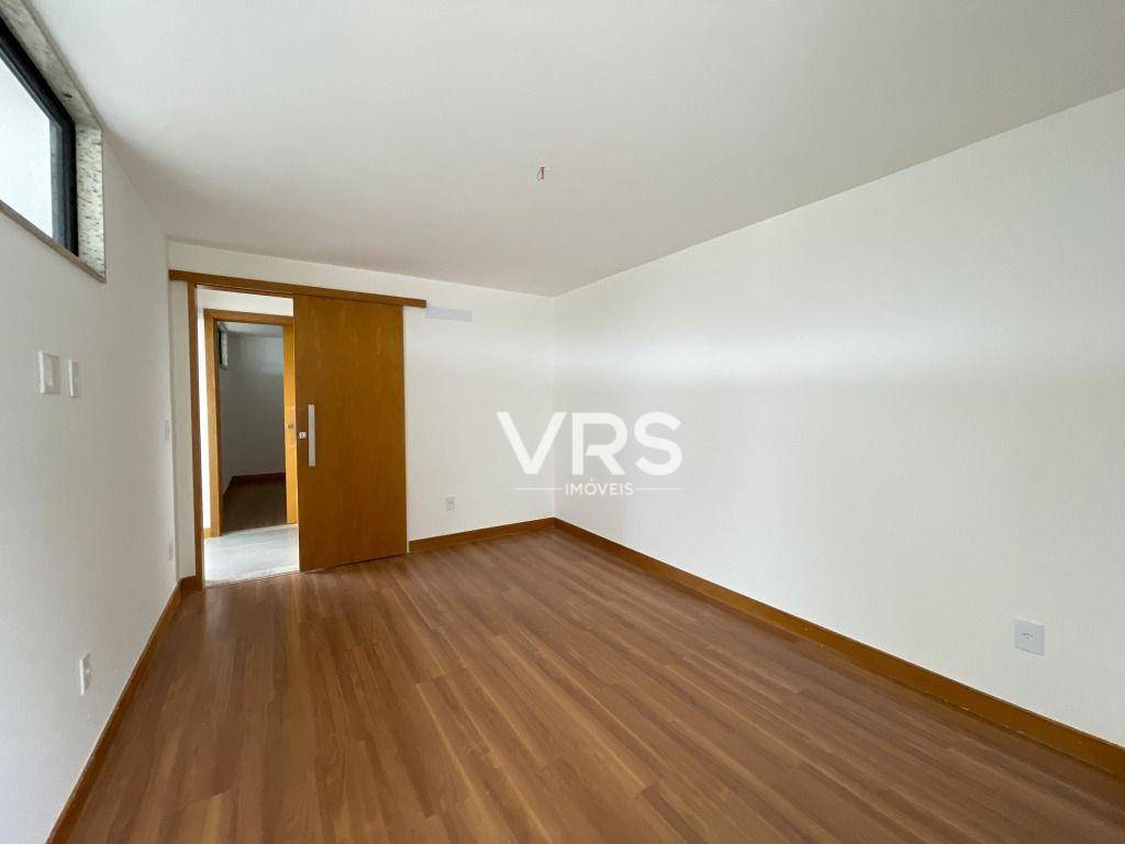 Casa de Condomínio à venda com 4 quartos, 160m² - Foto 5