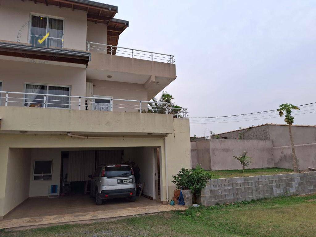 Casa de Condomínio à venda com 5 quartos, 445m² - Foto 1