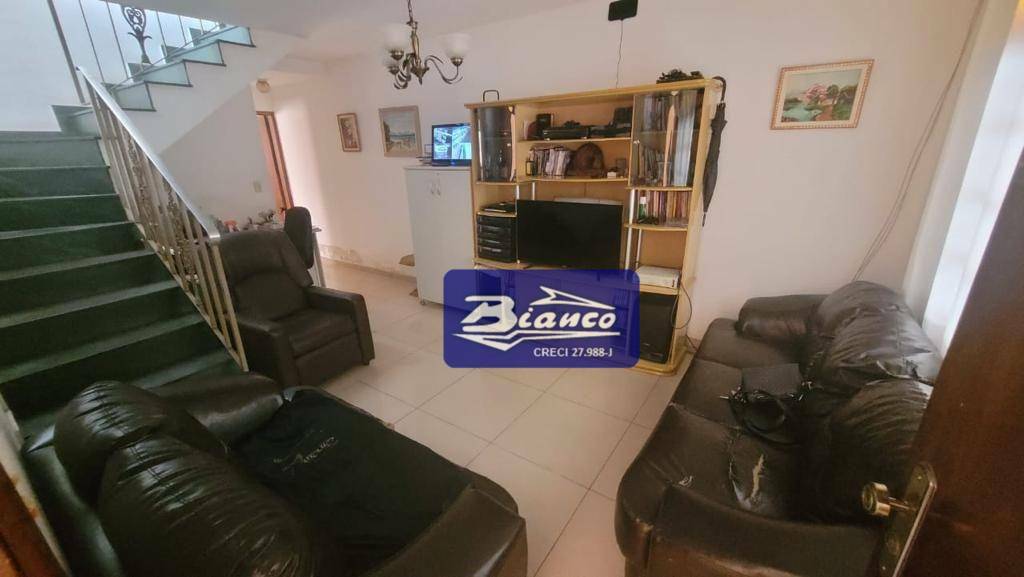 Sobrado à venda com 3 quartos, 187m² - Foto 4