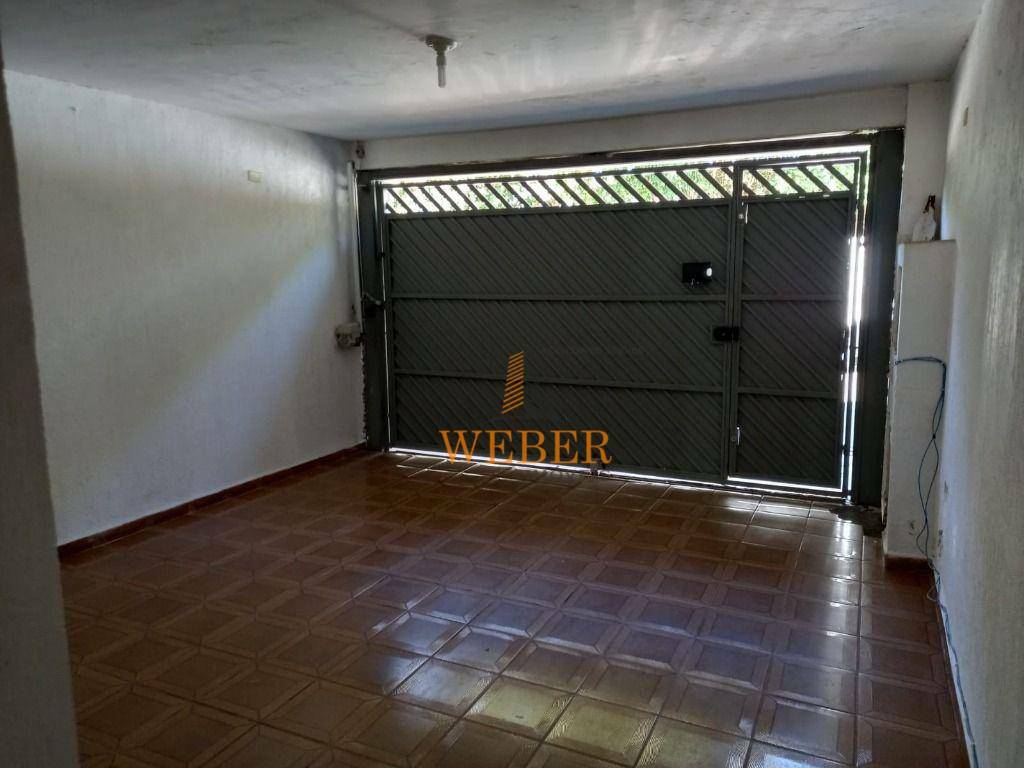 Casa à venda com 2 quartos, 120m² - Foto 1