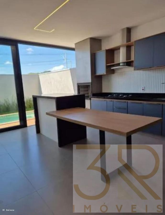 Casa à venda com 3 quartos, 163m² - Foto 5